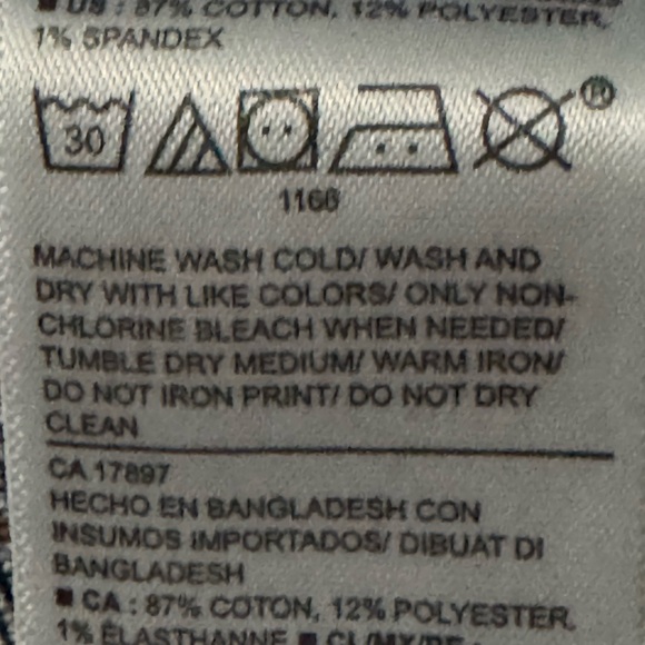 ☀️Old Navy Blue Jean Shorts with Cuffed Hem and Light Stitching🌴 - Picture 6 of 6